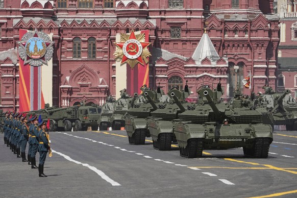 Russian T-90 tanks roll in Red square during the Victory Day military parade in Moscow, Russia, Friday, May 9, 2025, during celebrations of the 80th anniversary of the Soviet Union&#039;s victory over ...
