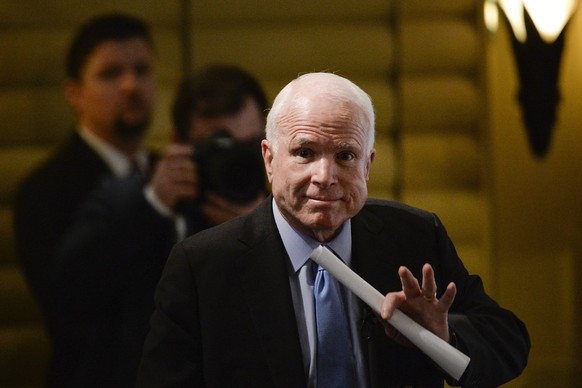epa06097695 (FILE) - US Senator from Arizona John McCain waves after speaking during the 53rd Munich Security Conference (MSC) in Munich, Germany, 17 February 2017 (reissued 20 July 2017). McCain, 80, ...