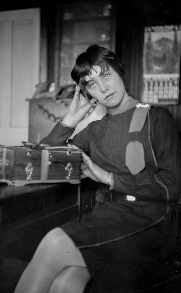 Bea Dixon, 1929
Lora Webb Nichols Photography Archive http://www.lorawebbnichols.org/