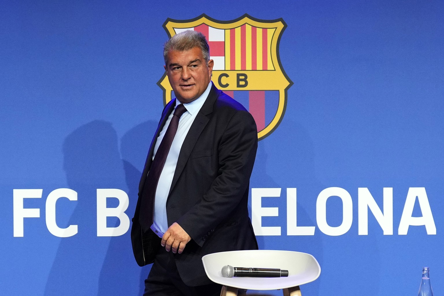 epa10576552 President of FC Barcelona, Joan Laporta, arrives to hold a briefing press conferece on the results of the internal investigation carried out by the FC Barcelona over the &#039;Negreira cas ...