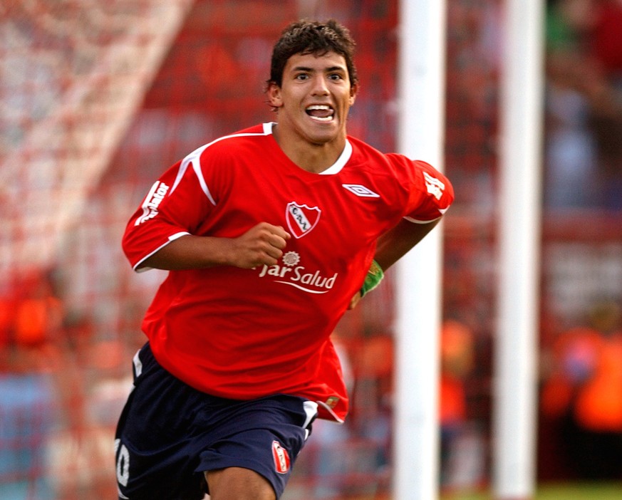 Sergio Aguero of Independiente reacts after he scored against River Plate, Sunday, March 12, 2006, during Argentine first division soccer match in Buenos Aires. The match ended 1-1 tie. (AP Photo/Dani ...
