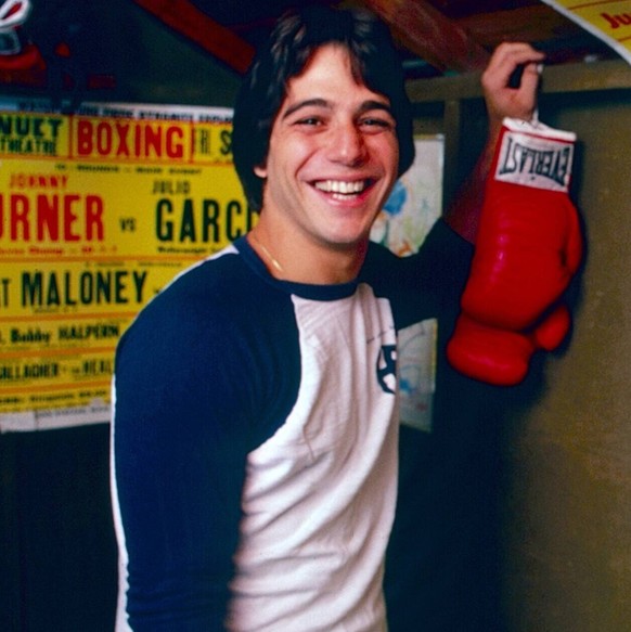 IMAGO / Everett Collection

Tony Danza, 1980. ph: Jim Britt/TV Guide/courtesy Everett Collection Ref:PSDTODA EC006 PUBLICATIONxINxGERxSUIxAUTxONLY Copyright: xx PSDTODA EC006