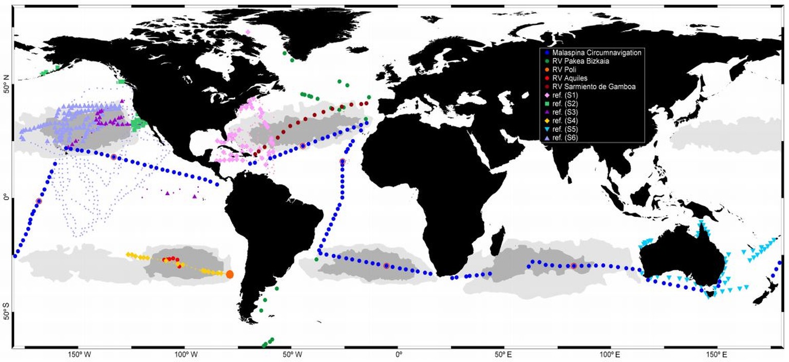 In neun Monaten sammelten Wissenschaftler auf der Forschungsexkursion Malaspina 2010 mehr als 3000 Proben von der Oberfläche der Ozeane. Die Route und die Konzentration der Plastikteilchen sind auf di ...