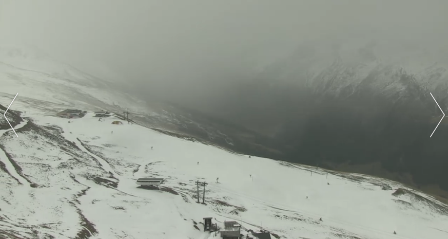 Auch das Davoser Jakobshorn ist bereits weiss gezuckert.