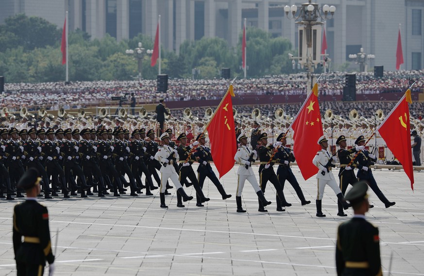 epa12347440 Chinese troops march during a military parade marking the 80th anniversary of the end of the Sino-Japanese War in Beijing, China, 03 September 2025. China holds on 03 September celebration ...