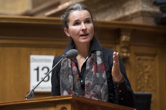 Yvette Estermann, SVP-LU, spricht an der Wintersession der Eidgenoessischen Raete, am Mittwoch, 13. Dezember 2017 im Nationalrat in Bern. (KEYSTONE/Anthony Anex)