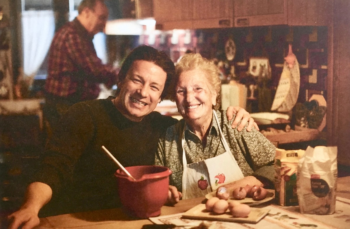 nonna grossmutter italien italia essen food jamie oliver gennaro contaldo https://www.jamieoliver.com