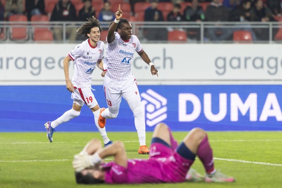 La joie de Winsley Boteli (SIO), droite, apres son but (1:1) et de Franck Surdez (SIO), gauche, lors de la rencontre de football de Swiss Super League entre le FC Sion et le FC Winterthur ce samedi 7  ...