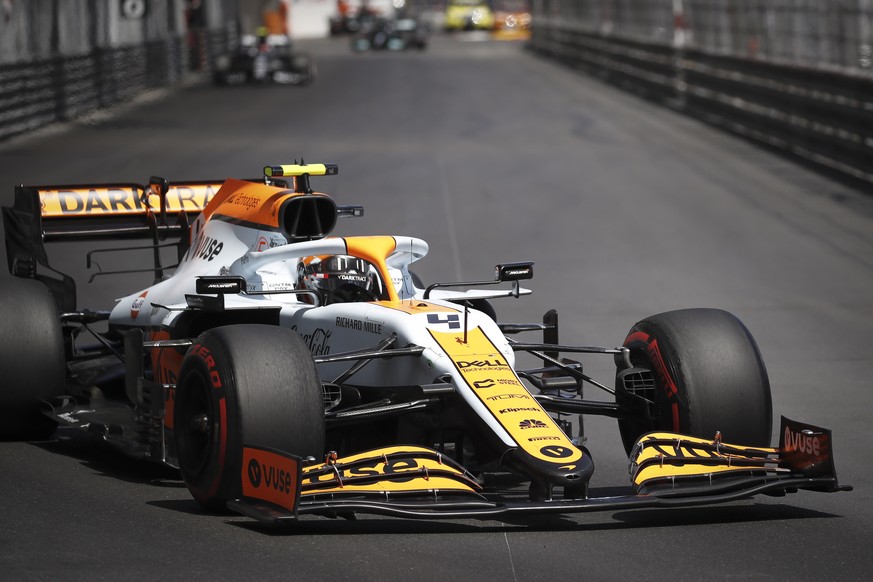 epa09222500 British Formula One driver Lando Norris of McLaren F1 Team in action during the Formula One Grand Prix of Monaco at the Circuit de Monaco in Monte Carlo, 23 May 2021. EPA/SEBASTIEN NOGIER