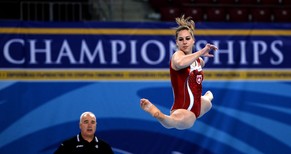 Giulia Steingruber sichert sich am Boden die zweite Medaille.