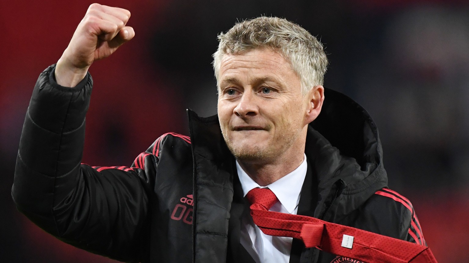 epa07280758 Manchester United manager Ole Gunnar Solskjaer celebrates after winning their game during the English Premier League soccer match between Tottenham Hotspur and Manchester United in Wembley ...