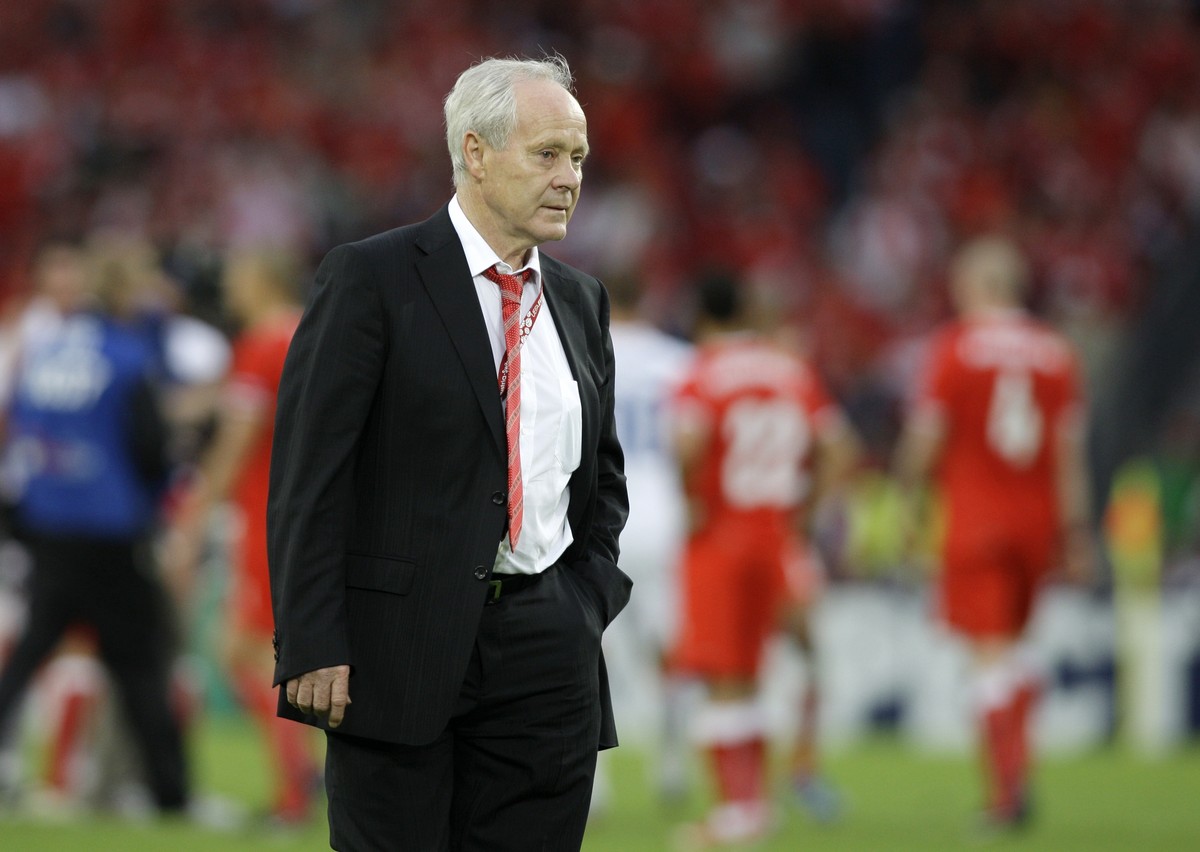 ARCHIVBILD ZUM TOD VON KOEBI KUHN --- Switzerland's head coach Jakob 'Koebi' Kuhn reacts after the group A match between Switzerland and Czech Republic in Basel, Switzerland, Saturday,  ...