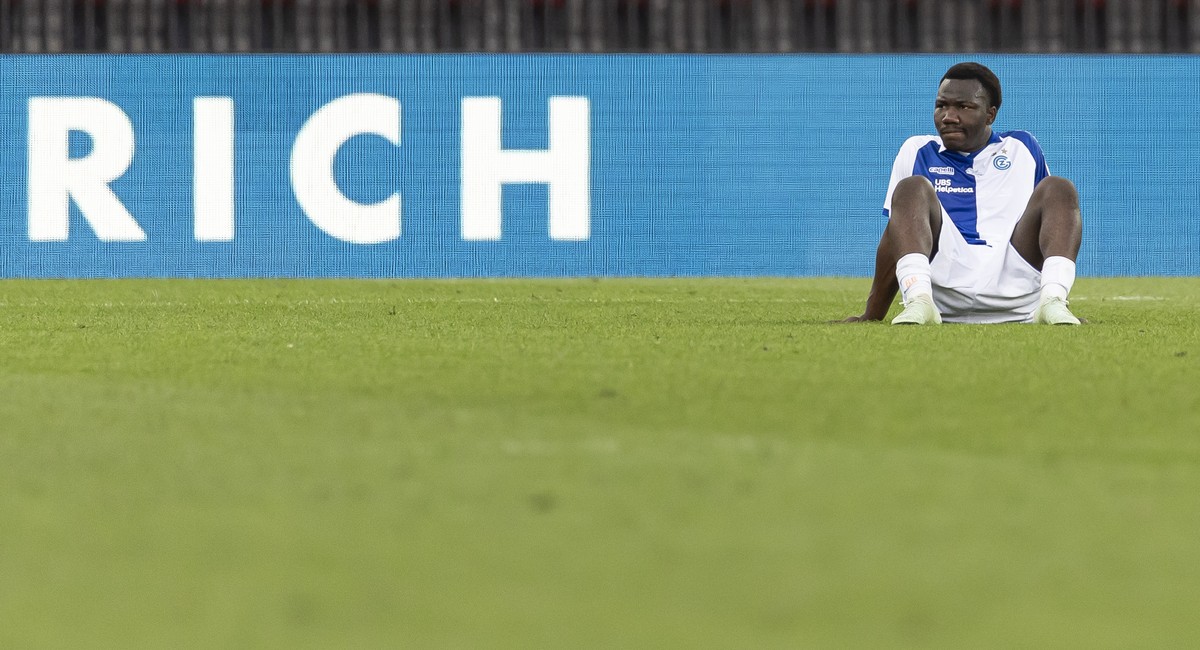 Nestory Irankunda (GC) (rechts) und Teamkollegen nach dem Fussball Meisterschaftsspiel der Swiss Super League zwischen Grasshopper Club Zuerich, GC, und Winterthur, FCW, am Samstag, 19. April 2025 im  ...