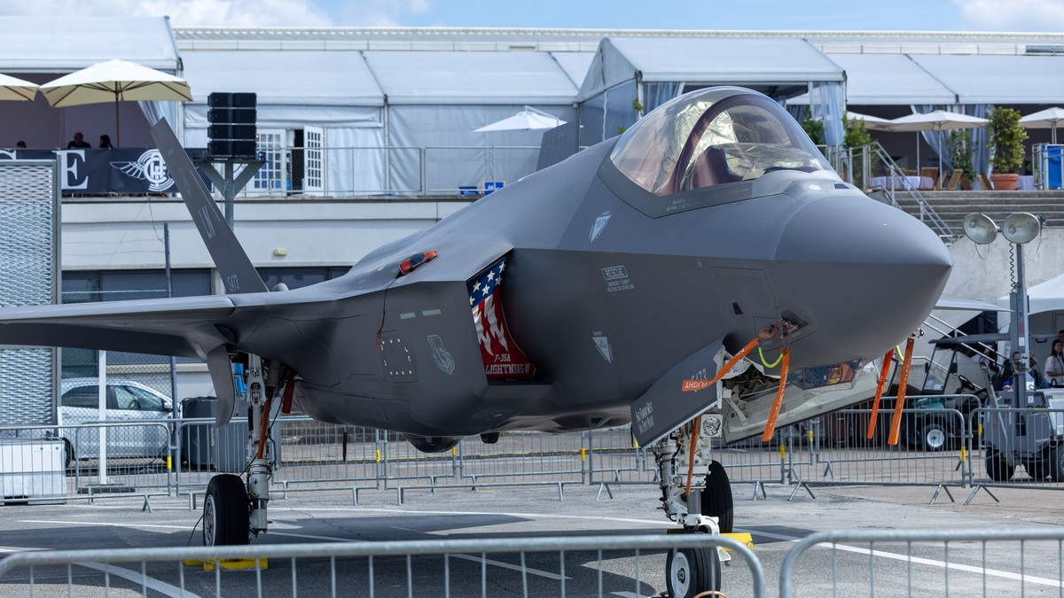 epa12179387 A F-35 A Lightning II generation US-made jet fighter on display during the first day of the 55th edition of the International Paris Air Show at the Paris-Le Bourget Airport near Paris, Fra ...