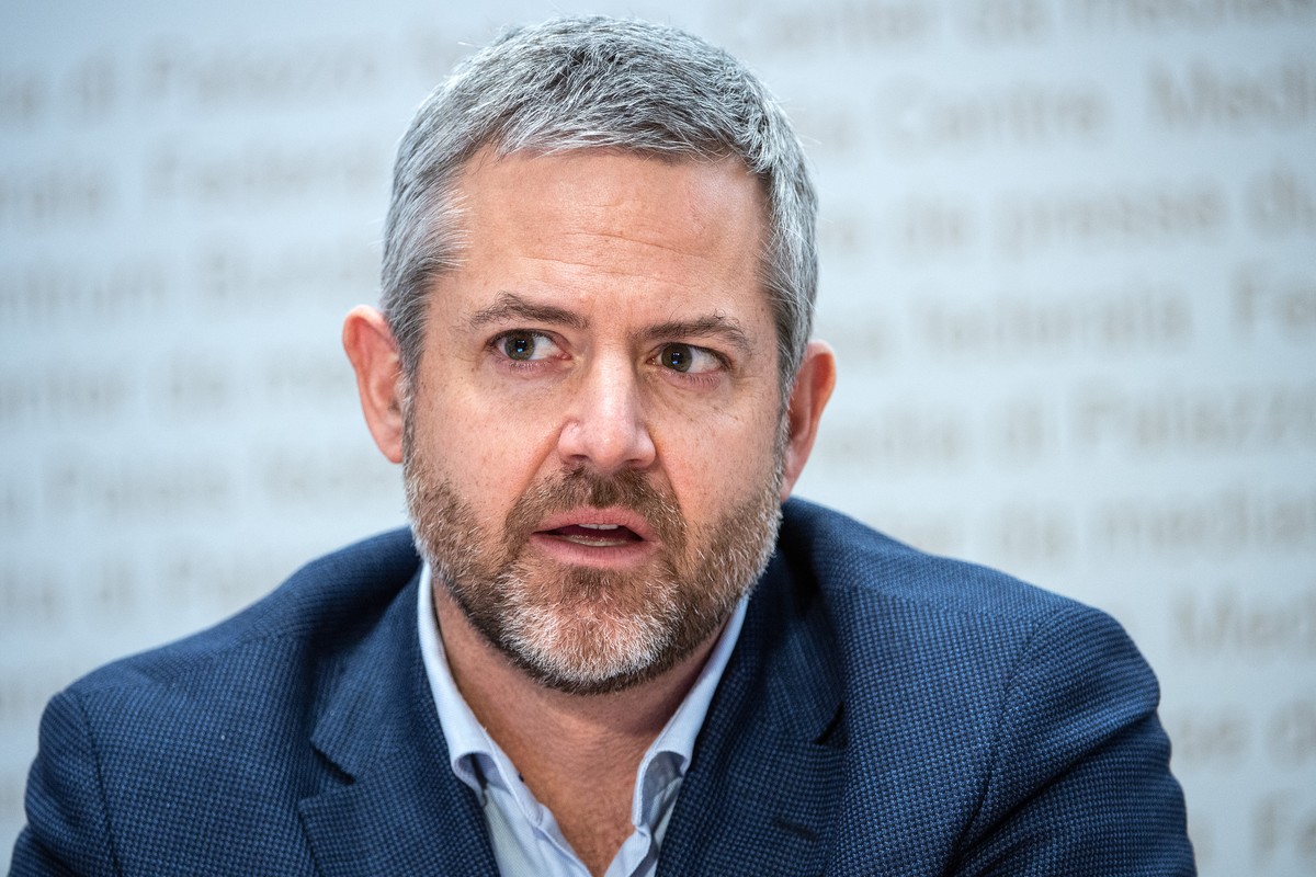 Milo Puhan, Direktor des Instituts f�r Epidemiologie, Biostatistik und Praevention, Universit�t Zuerich spricht an einem Point de Presse zur Coronavirus Situation, am Montag, 7. Februar 2022, in Bern. ...