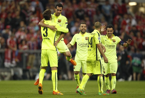 Football - Bayern Munich v FC Barcelona - UEFA Champions League Semi Final Second Leg - Allianz Arena, Munich, Germany - 12/5/15
Barcelona's Sergio Busquets, Gerard Pique, Jordi Alba, Javier Mascherano and Xavi celebrate after the game after reaching the UEFA Champions League Final
Reuters / Ina Fassbender