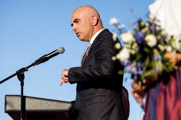 Bundesrat Alain Berset spricht an der Bundesfeier Luzern am Sonntag, 31. August 2022 auf dem Europaplatz Luzern. (KEYSTONE/Philipp Schmidli)