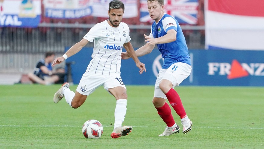 IMAGO / Geisser

Foto Manuel Geisser 11.08.2022 Stadion Letzigrund UEFA Europa League Qualifikation 2022/2023 FC Zuerich - Linfield FC.Bild : Antonio Marchesano (FC Zuerich) gegen Kyle Mc Clean (Linfi ...