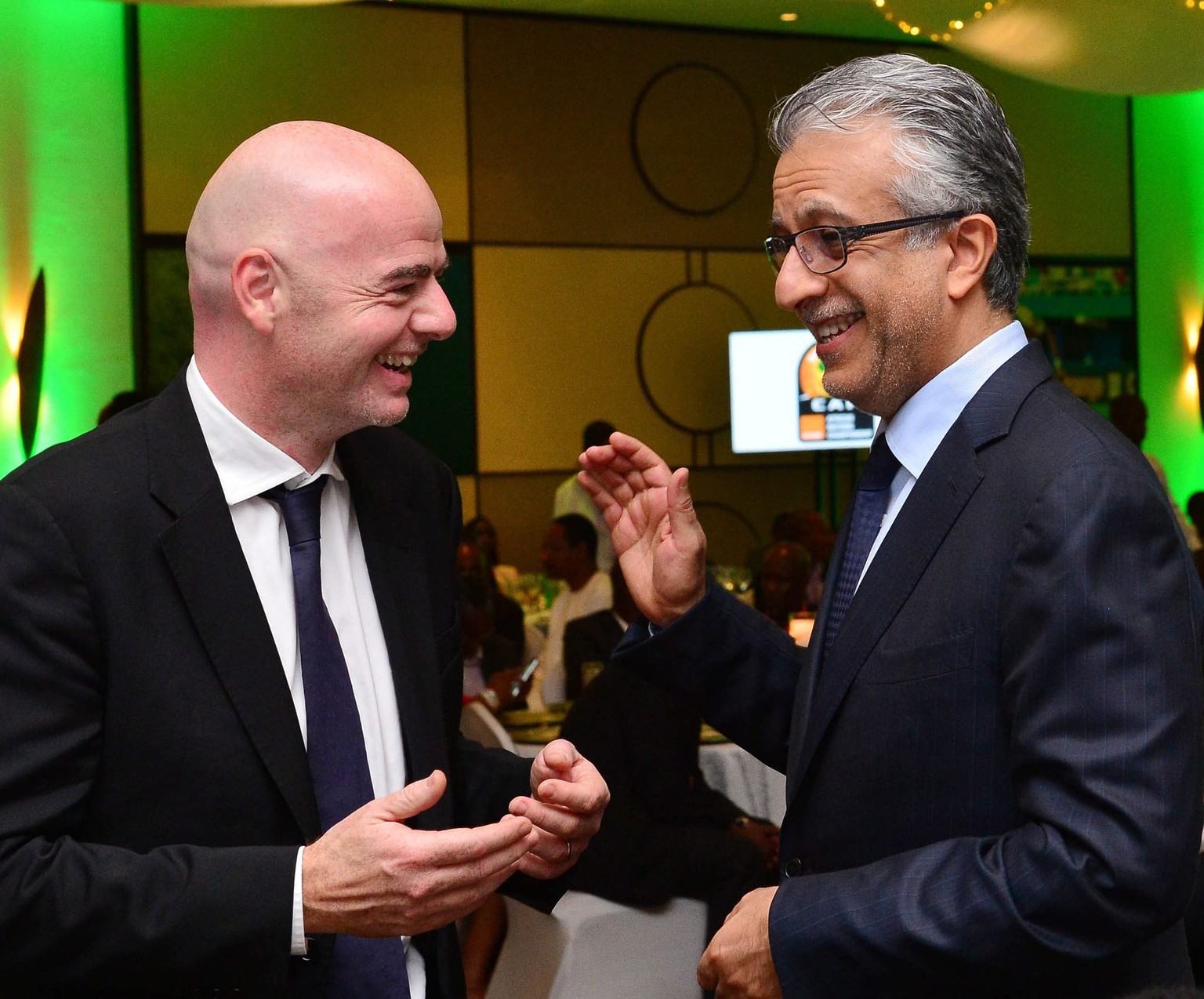 Die Topfavoriten: Gianni Infantino (l.) und Scheich Salman bin Ibrahim Al Khalifa.