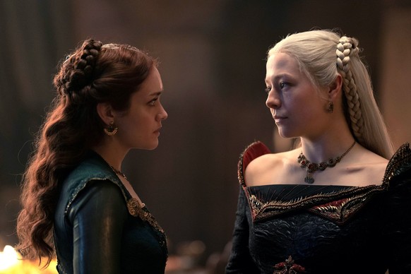 House of the Dragon HBO HOTD Olivia Cooke as Alicent Hightower and Emma D&#039;Arcy as Princess Rhaenyra Targaryen