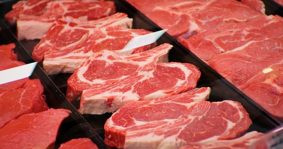 Die Schweiz verzeichnete 2023 in der Fleischproduktion Rückgänge.