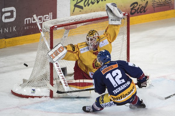 Für einmal kein Tor:&nbsp;Biels Tschantre scheitert an Tigers Goalie Ciaccio.