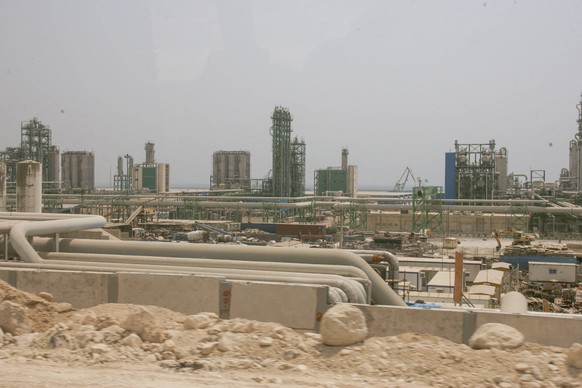 Israel Strikes Iran s Largest Gas Complex File photo - Ceremony to open the Borzouyeh petrochemical complex in Asalouyeh Seaport, 900 km 560 miles southwest of Tehran July 2, 2007. Ahmadinejad and Cha ...