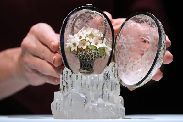 The Winter Egg by Faberge is displayed at Christie&#039;s auction rooms in London, Thursday, Nov. 27, 2025, it is expected to sell for in excess of 20 million UK Pounds when it is auctioned on Dec. 2. ...