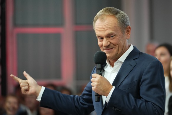 Donald Tusk, a former Polish prime minister addresses supporters at his party headquarters in Warsaw, Poland, Sunday, Oct. 15, 2023. Poland&#039;s election result is on a knife edge as an exit poll sa ...