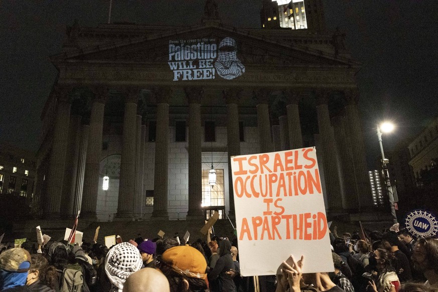 October 26, 2023, New York, New York, USA: Pro-Palestinian supporters march in Manhattan