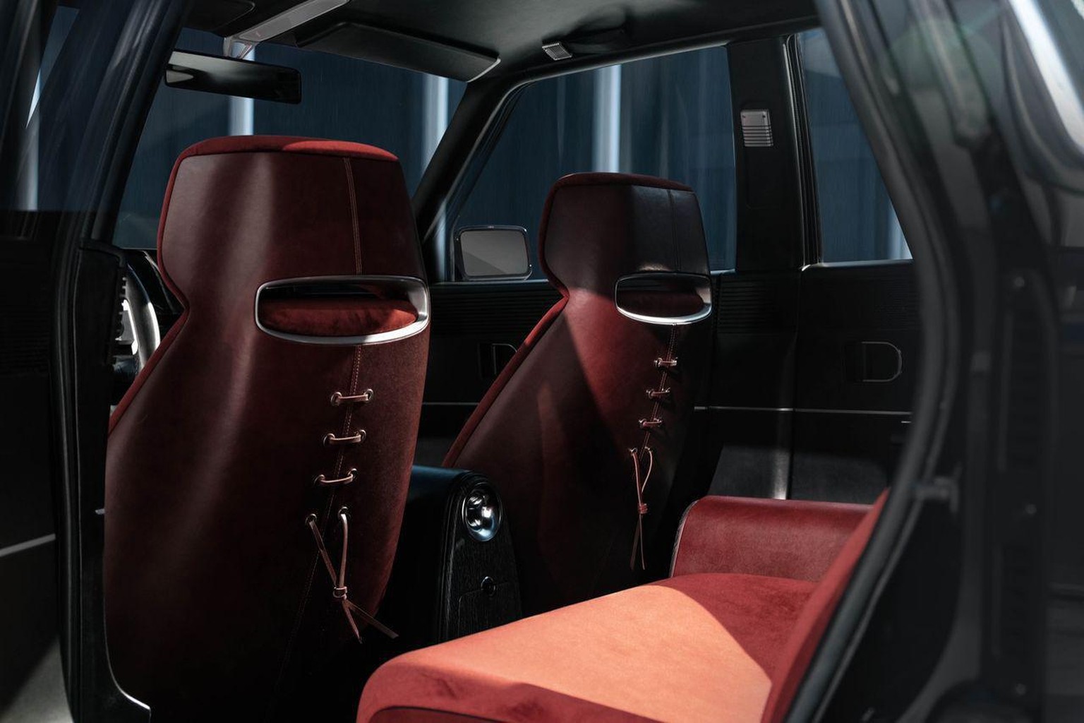 Hyundai Heritage Series Grandeur EV elektroauto retro https://www.hyundai.com/worldwide/en/company/newsroom/hyundai-motor-pays-tribute-to-original-grandeur-flagship-sedan-with-heritage-series-ev-resto ...