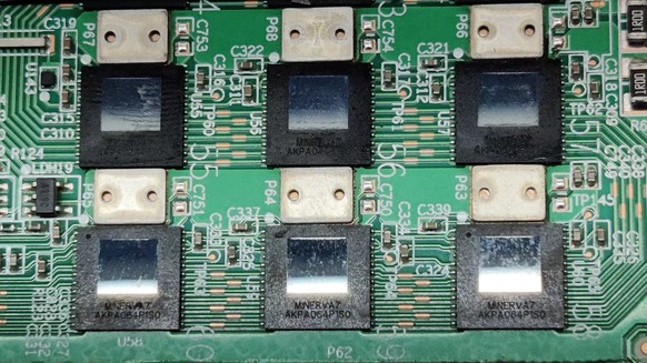 The first Chinese 7nm chips appeared in 2022.