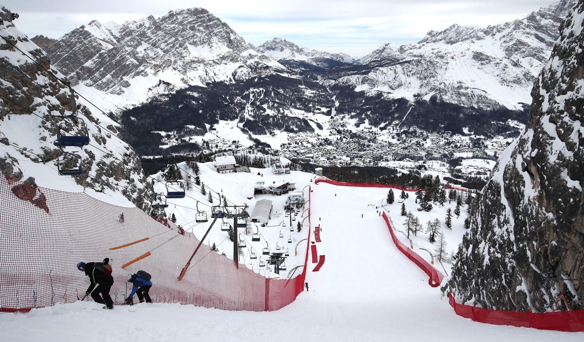 epa08971129 A handout photo made available by the organising committee of the 2021 FIS Alpine World Ski Championships shows preparation works for the Alpine Skiing Championships in Cortina d'Ampe ...