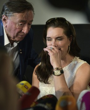 Brooke Shields, hier mit «Mörtel» Lugner im Februar 2016 in Wien, ist die Rettung der Kunst!