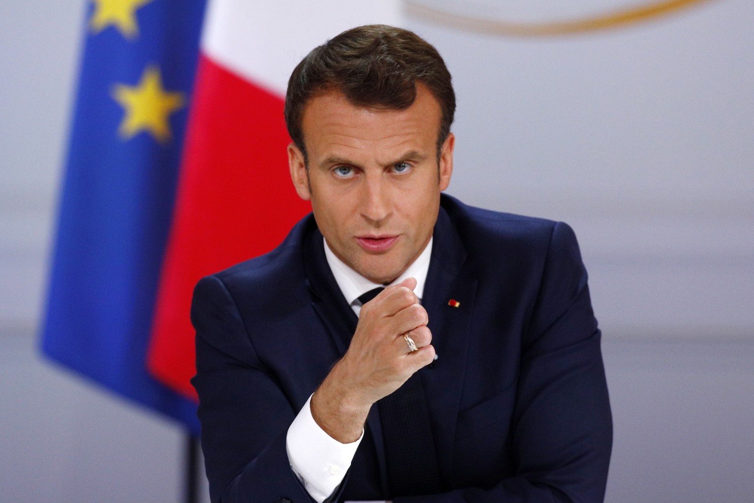 epa07527929 French President Emmanuel Macron announces a series of reforms during his first-ever domestic press conference at the Elysee Palace in Paris, France, 25 April 2019. This announcement comes ...
