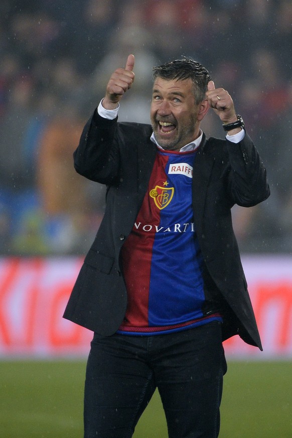 30.04.2016; Basel; Fussball Super League - FC Basel - FC Sion;
Trainer Urs Fischer (Basel) jubel
(Daniela Frutiger/freshfocus)