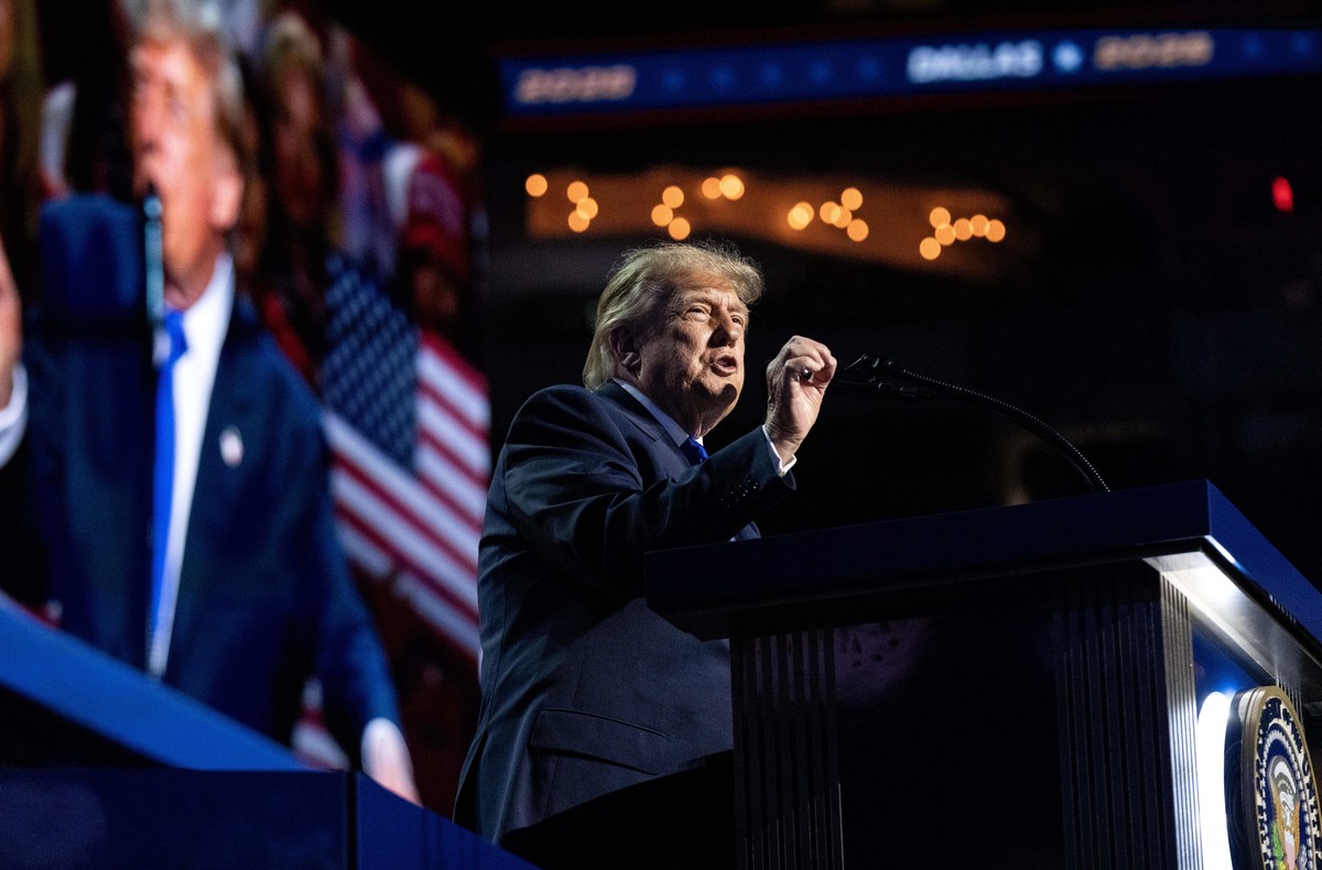 epa13227457 US President Donald Trump speaks on the first day of the Midterm Republican National Convention at the American Airlines Center in Dallas, Texas, USA, 09 September 2026. The two-day event, ...