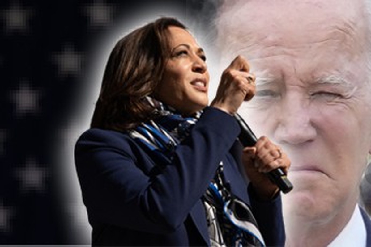 Kamala Harris hosts a political rally in Reno, Nevada on October 27, 2020.