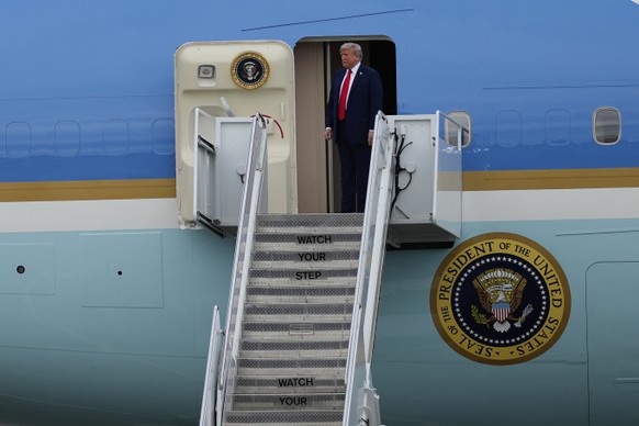 Donald Trump bei der Ankunft in Anchorage.