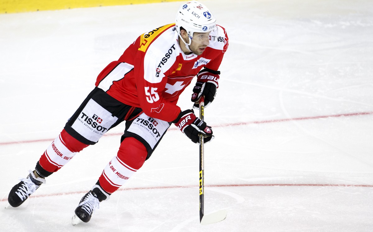 ARCHIV - ZUR SELEKTION DER SCHWEIZER EISHOCKEY-NATIONALTEAMS FUER DIE OLYMPISCHEN WINTERSPIELE IN PYEONGCHANG, SUEDKOREA, STELLEN WIR IHNEN FOLGENDES BILDMATERIAL ZUR VERFUEGUNG  Switzerland's d ...