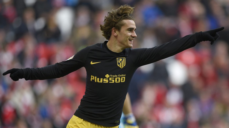 Football Soccer - Athletic Bilbao v Atletico Madrid - Spanish La Liga Santander - San Mames stadium, Bilbao, Spain - 22/01/17 Atletico Madrid&#039;s Antoine Griezmann celebrates his team&#039;s first  ...