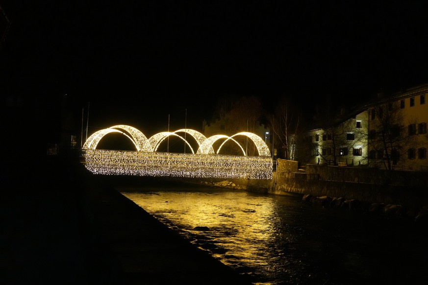 Weihnachtsbeleuchtung La Punt Chamues-ch