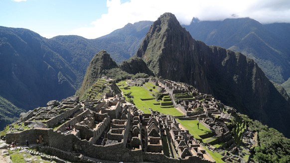 epa07561956 (FILE) - A view of the citadel of Machu Picchu, South-Andean region of Cusco, Peru, 05 April 2019 (reissued 11 May 2019). Peru restricts access to three major attractions in the historic I ...