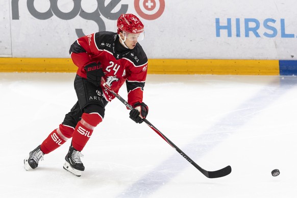 Dominik Kahun (LHC) en action lors du match du championnat suisse de hockey sur glace de National League entre Lausanne HC, LHC, et EHC Kloten, EHCK, ce mercredi 1 octobre 2025 a la patinoire de la Va ...