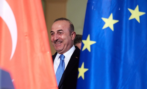 epa06584700 Turkish Foreign Minister Mevlut Cavusoglu arrives to hold a joint press conference with German counterpart Sigmar Gabriel (not pictured) at the Federal Foreign Office in Berlin, Germany, 0 ...