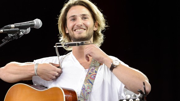 Swiss Musician and Snowboarder Pat Burgener performs on stage of &quot;Music In the Park&quot; during the 50th Montreux Jazz Festival, in Montreux, Switzerland, Wednesday, July 13, 2016. (KEYSTONE/Ant ...