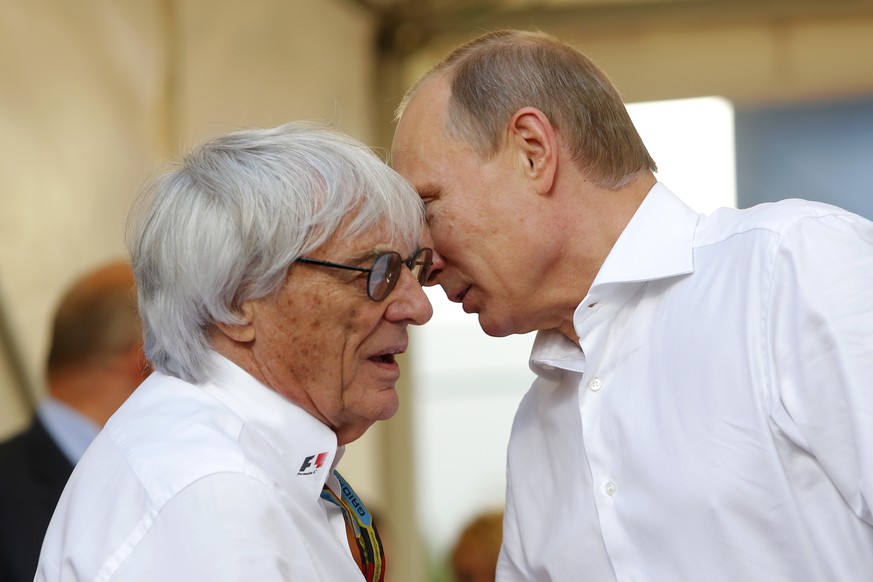 Bernie Ecclestone mit Wladimir Putin. Ob ihm diese Freundschaft mehr Sympathiepunkte einbringt?