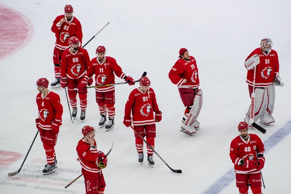 Deception des joueurs lausannois lors de la rencontre du championnat suisse de hockey sur glace de National League entre le Lausanne Hockey Club, LHC, et le HC Fribourg-Gotteron le mardi 18 fevrier 20 ...