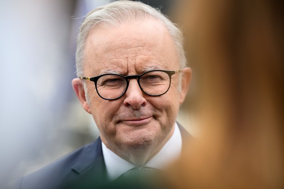 epa12595339 Australian Prime Minister Anthony Albanese speaks to media at St George Hospital after visiting Ahmed al-Ahmed in Sydney, Australia, 16 December 2025. Australia is in mourning following an ...