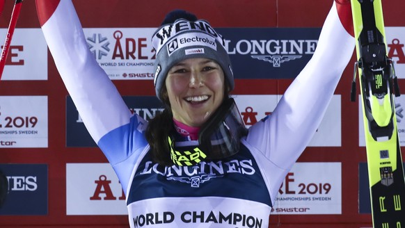 Switzerland&#039;s Wendy Holdener celebrates after winning the women&#039;s combined, at the alpine ski World Championships in Are, Sweden, Friday, Feb. 8, 2019. (AP Photo/Alessandro Trovati)